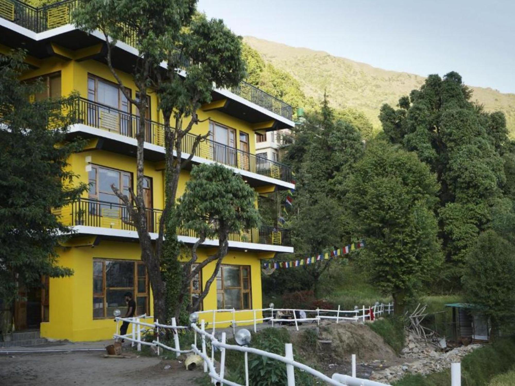 The Hosteller Mcleodganj, Upper Bhagsu Мак-Леод-Гейндж Экстерьер фото