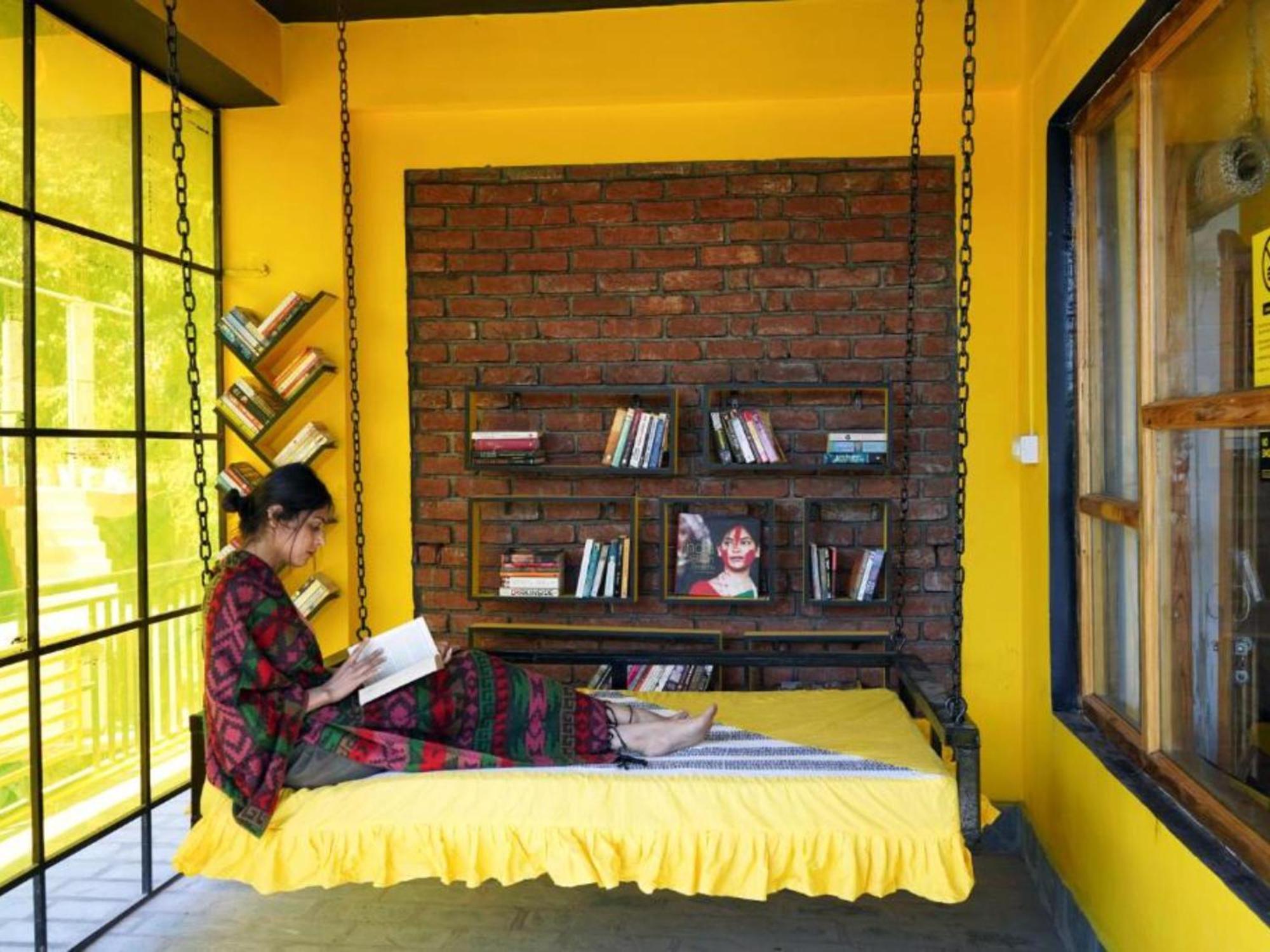 The Hosteller Mcleodganj, Upper Bhagsu Мак-Леод-Гейндж Экстерьер фото