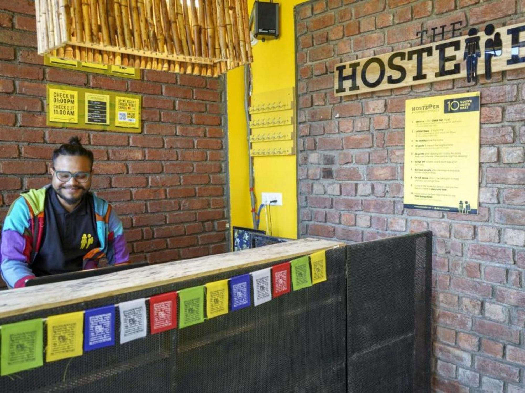 The Hosteller Mcleodganj, Upper Bhagsu Мак-Леод-Гейндж Экстерьер фото